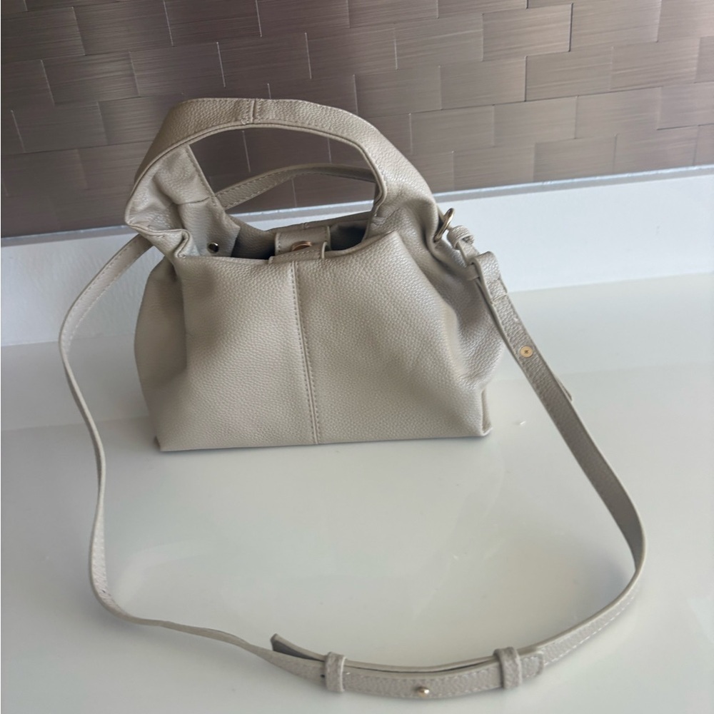 Elegant Cream Vegan Handbag